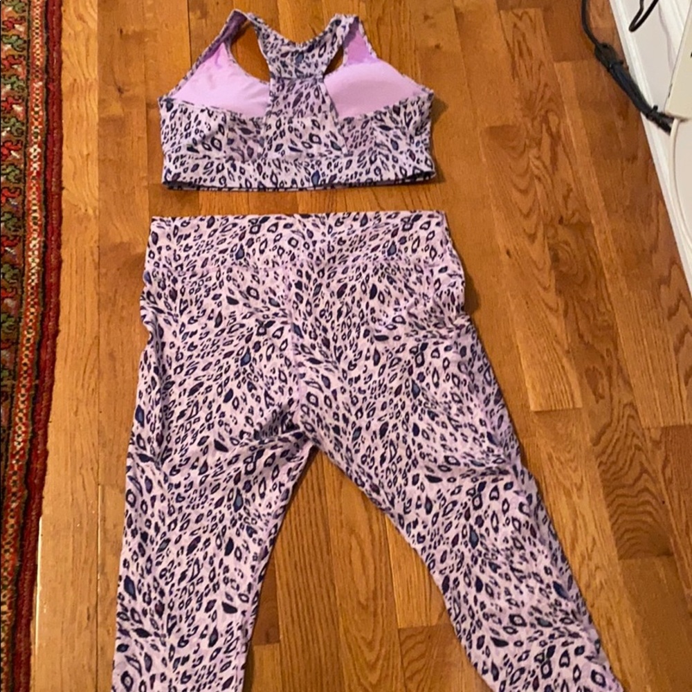Fabletics Set - Picture 5 of 7